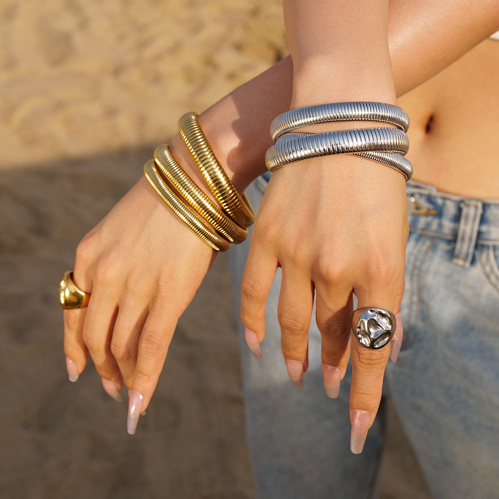 Gold Bracelet | Waterproof and Hypoallergenic Stainless Steel Design 1