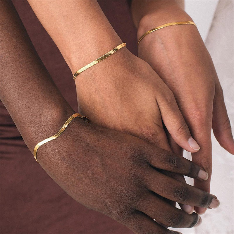 Herringbone Bracelet | Luxurious Gold-Plated Stainless Steel Accessory 1