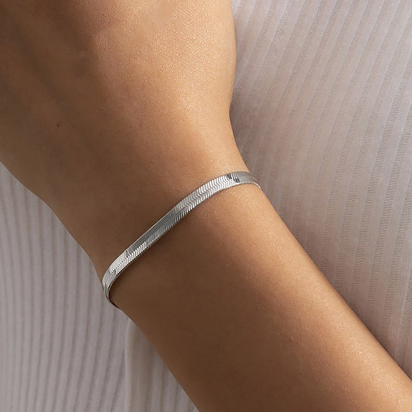 Herringbone Bracelet | Luxurious Gold-Plated Stainless Steel Accessory 6