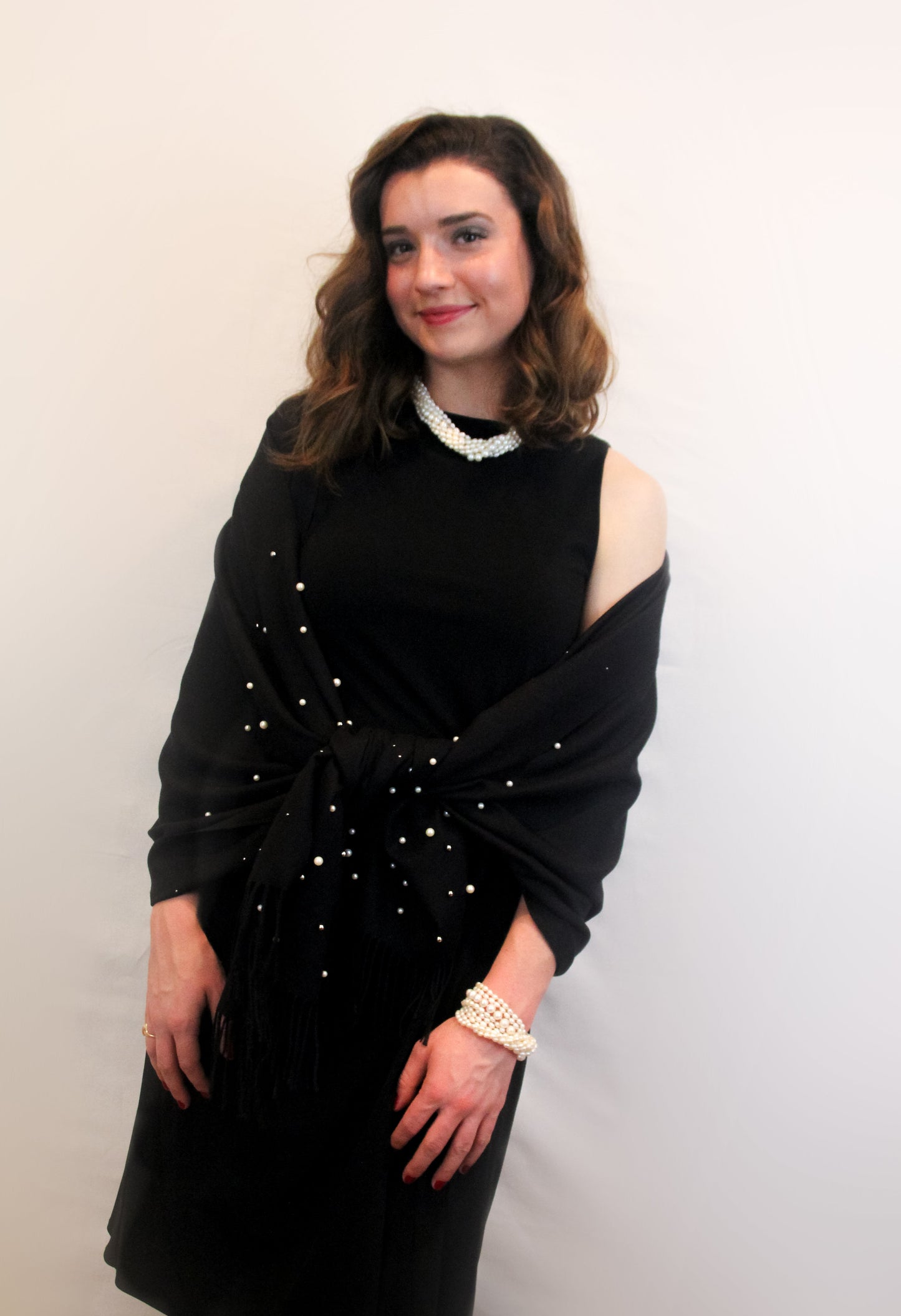 Black cashmere and pearl pashmina
