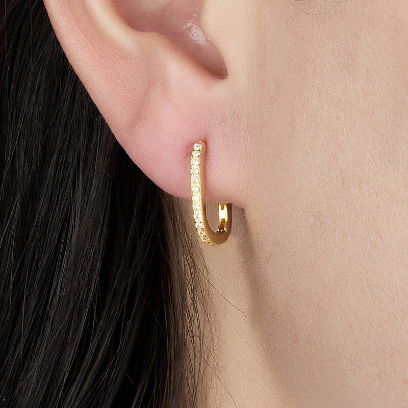 Oval Hoop Earrings | Gold-Plated 925 Sterling Silver with Diamond Simulants 1