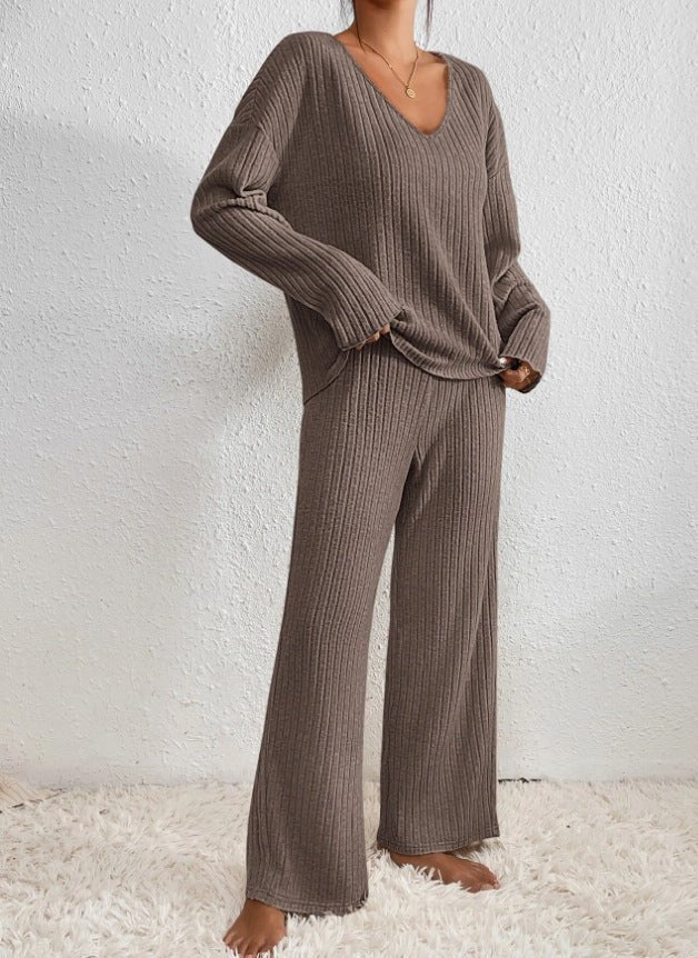 Two-Piece Womens Lounge Set in Soft Fabric | Modern Loungewear Set for Comfortable Relaxation and Versatile Outfits 8
