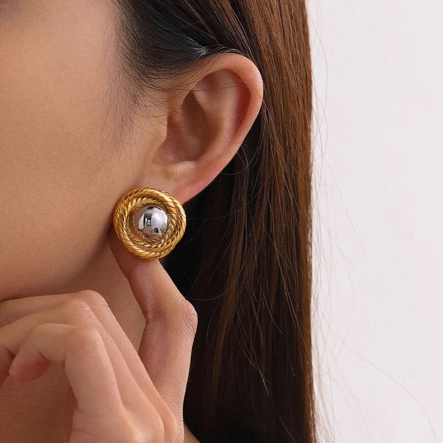 Vintage-Inspired Gold Earrings | 18k Gold Woven Design 1
