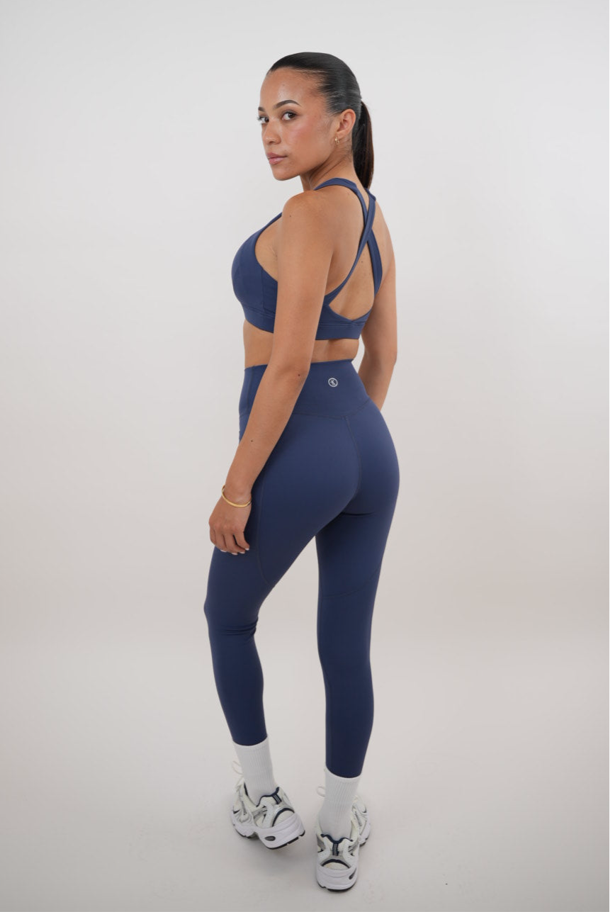 I Am Glowing Marineblauwe Sneldrogende Butter Legging