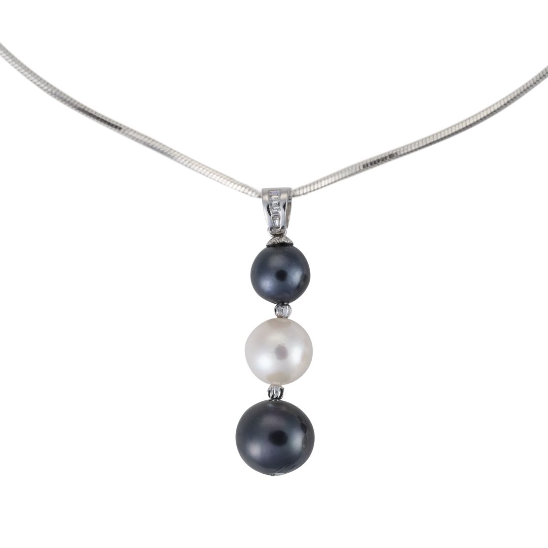 Collana in argento con perla a goccia