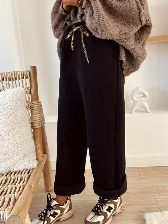 Casual Wide-Leg Trousers | High Waist Design with Practical Pockets 1