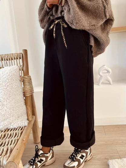 Casual Wide-Leg Trousers | High Waist Design with Practical Pockets 1