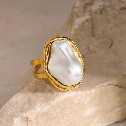 Chunky Pearl Ring | Unique Shape in 18k Gold Stainless Steel 2
