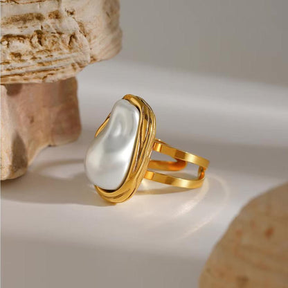 Chunky Pearl Ring | Unique Shape in 18k Gold Stainless Steel 4