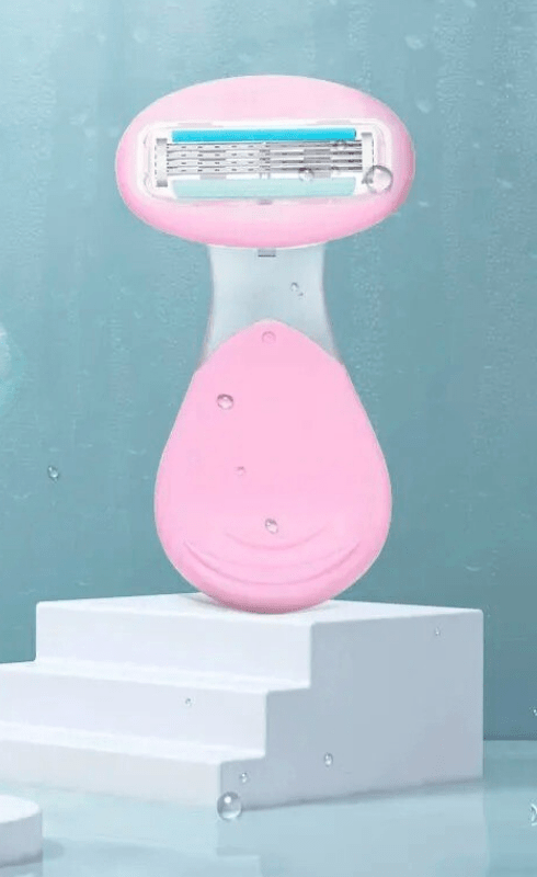 Compact Razor Kit | 4-Blade Design for Effortless Shaving 8