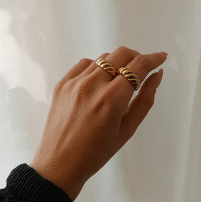 Dainty Crescent Ring | 18K Stainless Steel, Hypoallergenic and Tarnish Resistant 3
