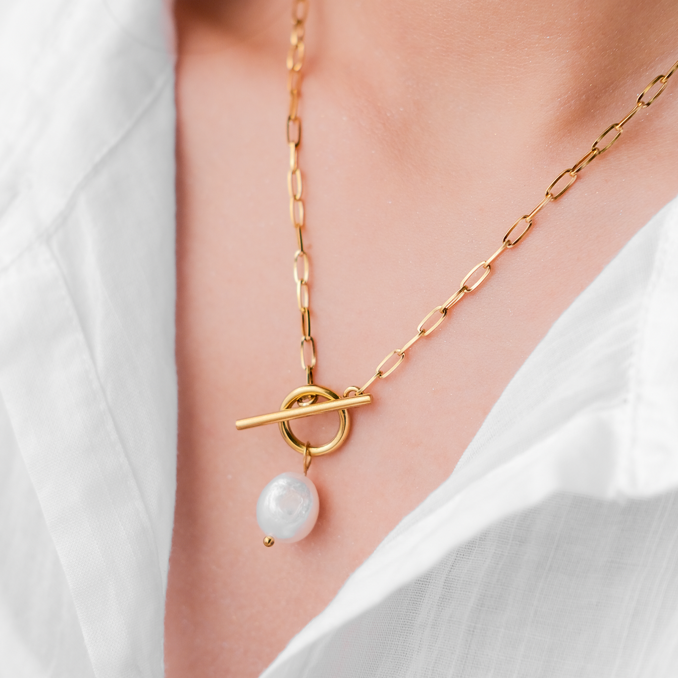 Freshwater Pearl Necklace | Waterproof Gold Chain with Elegant Design 1