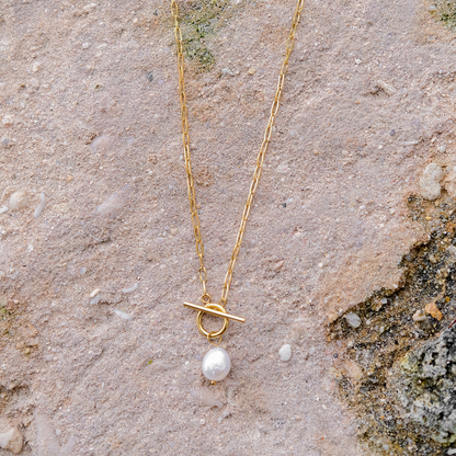 Freshwater Pearl Necklace | Waterproof Gold Chain with Elegant Design 3