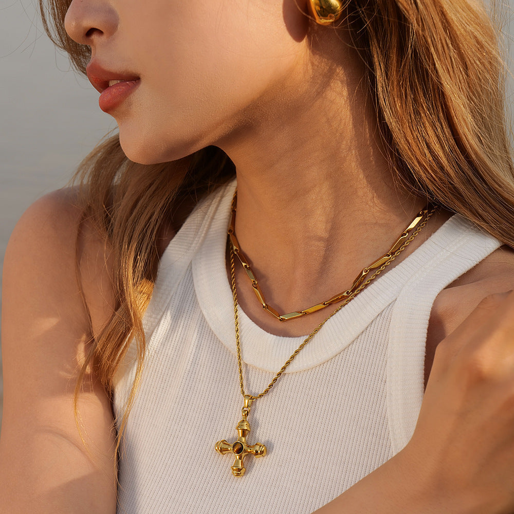 Gold Necklace | Elegant Design with Hypoallergenic Features 2