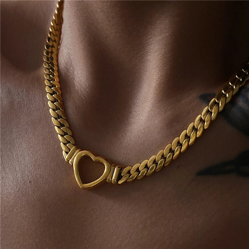 Heart Choker Necklace | Minimalist 14k Gold Design with Hypoallergenic Features 5