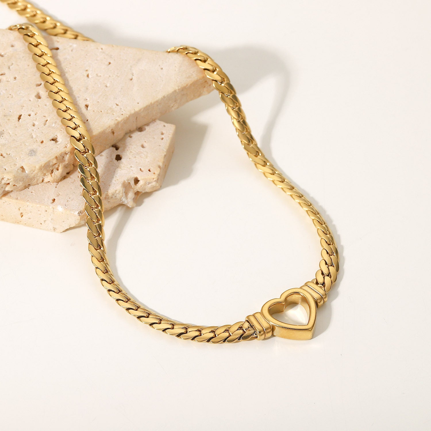 Heart Choker Necklace | Minimalist 14k Gold Design with Hypoallergenic Features 6