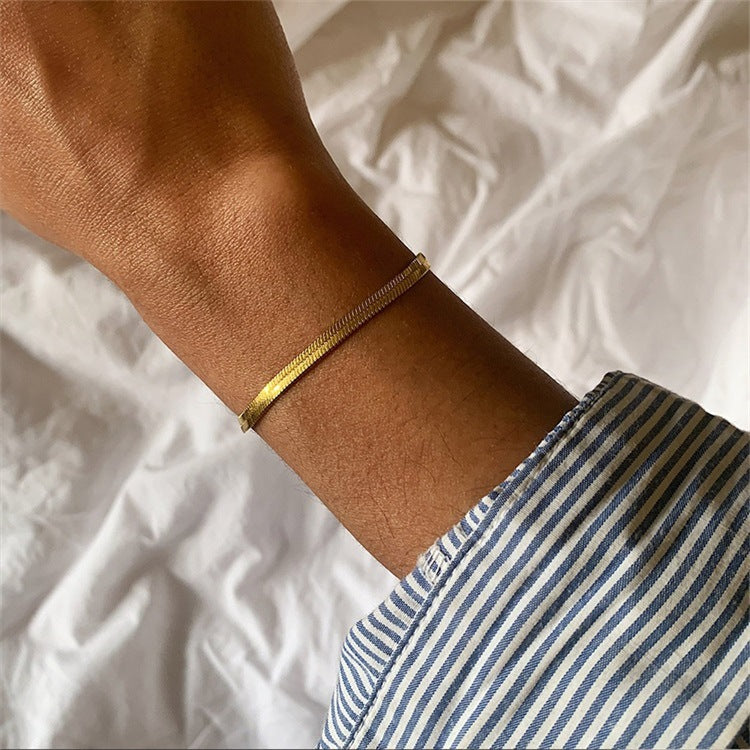 Herringbone Bracelet | Luxurious Gold-Plated Stainless Steel Accessory 4