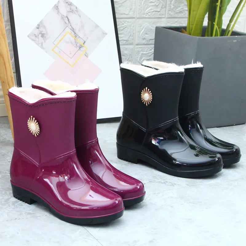 Mid-Tube Rain Boots | Waterproof PVC with Fleece Lining 3