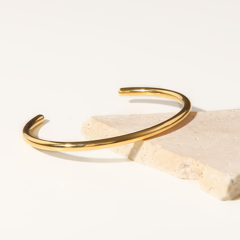 Minimalist Gold Bangle | High-Quality Stainless Steel with 18k Gold Plating 3