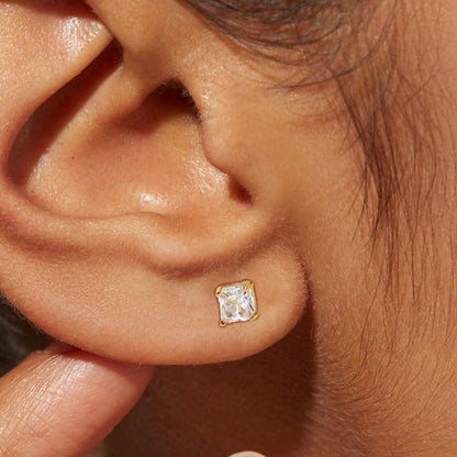 Minimalist Gold Earrings | Ethically Sourced 18k Gold with Diamond Simulant 1