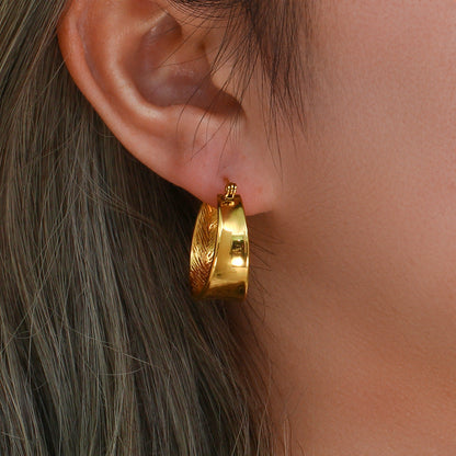 Minimalist Hoop Earrings | 18k Gold-Plated Stainless Steel Design 1