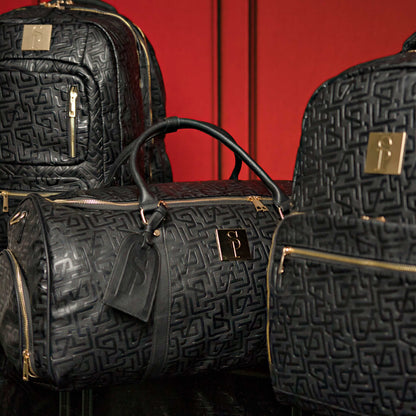 Ensemble de 3 sacs en cuir monogrammé (Sac à dos Signature, sac de tous les jours et sac de voyage)