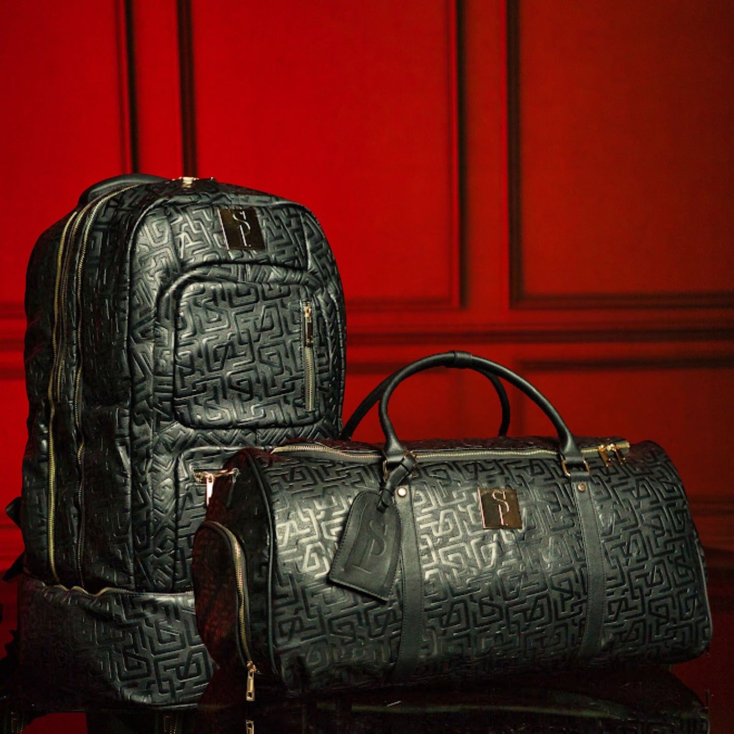 Set de sacs en cuir monogrammé Signature (Signature et Duffle)