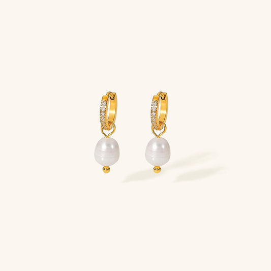 Pearl Earrings | Freshwater Pearls on 18k Gold Hoops 0
