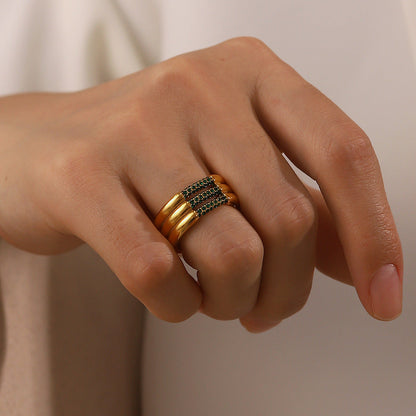 Serenity Gold Ring | Stunning Diamond Simulants in 18k Gold 6