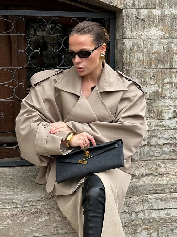 Short Trench Coat | Vintage Design with Elegant Collar and Shoulder Pads 1