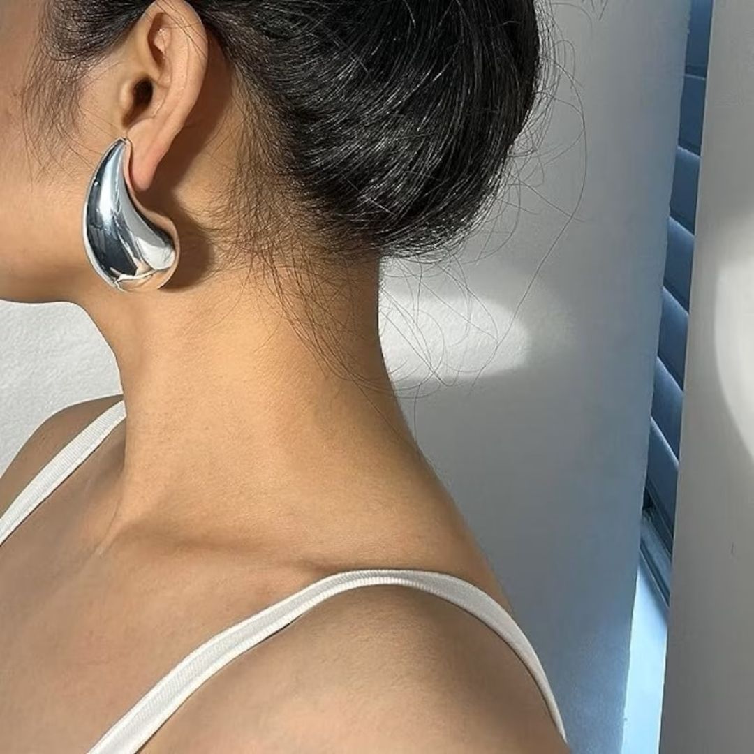 Teardrop Earrings | Hand-Polished 18K Gold with Timeless Elegance 3