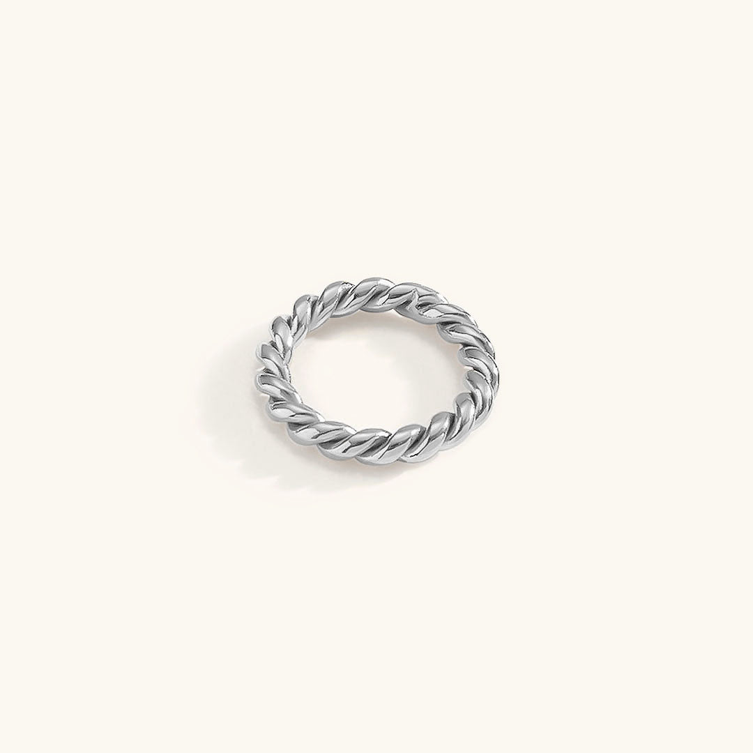 Twist Ring | Intricate Design in Ethically Sourced 18k Gold 7