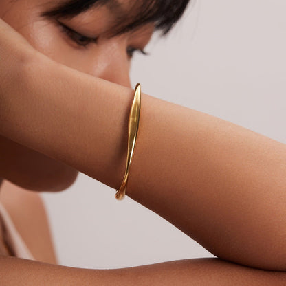 Twisted Gold Bangle | Hypoallergenic Stainless Steel-Plated 18k Gold 5