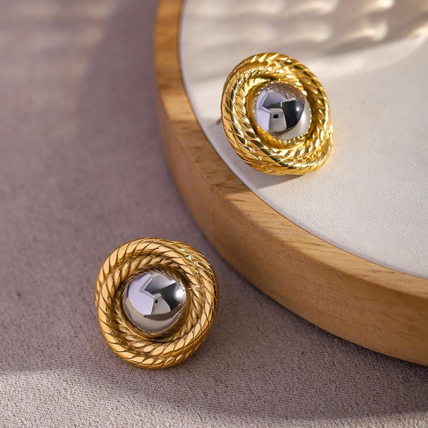 Vintage-Inspired Gold Earrings | 18k Gold Woven Design 7