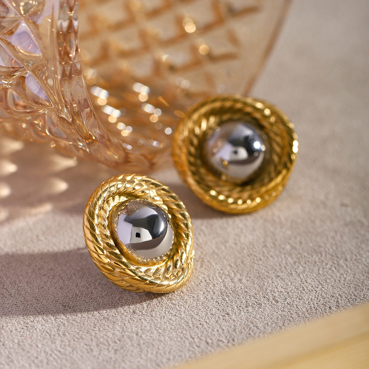 Vintage-Inspired Gold Earrings | 18k Gold Woven Design 8