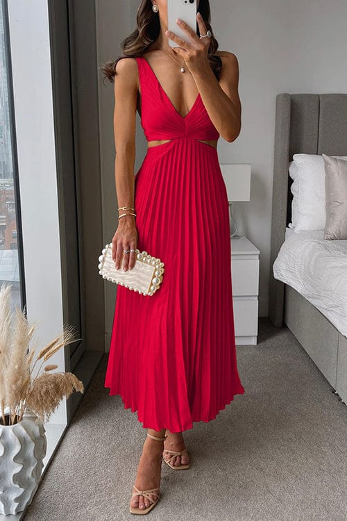 Elegant Pleated Midi Dress | Chic V-Neck Silhouette - View 2