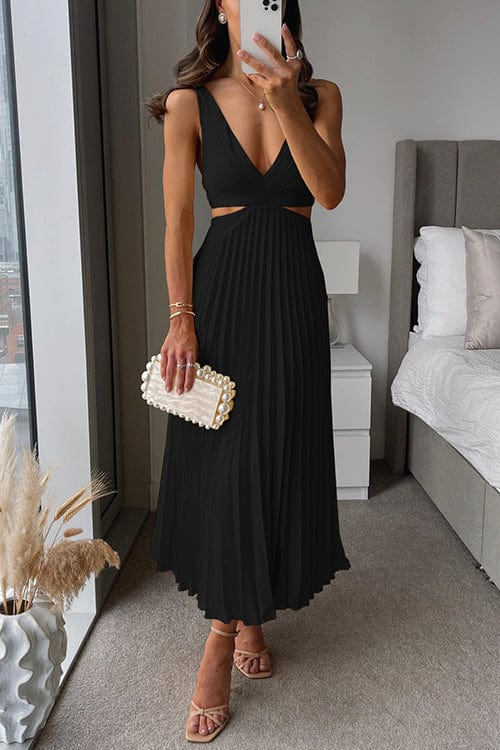 Elegant Pleated Midi Dress | Chic V-Neck Silhouette - View 4